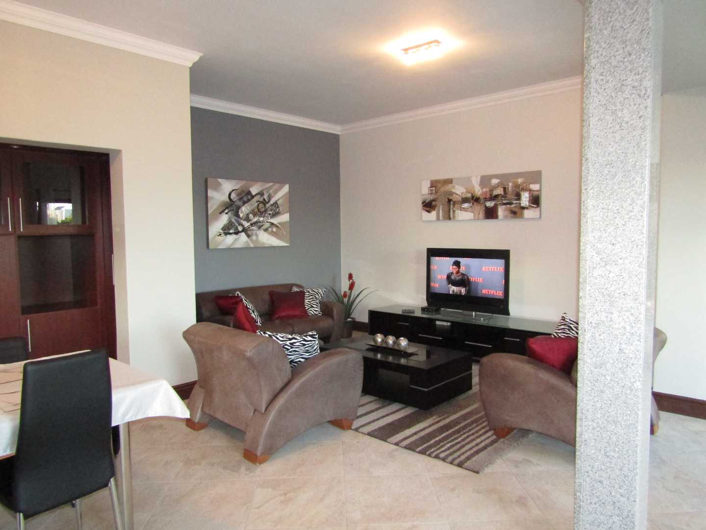 13 Bedroom Property for Sale in Plattekloof Western Cape